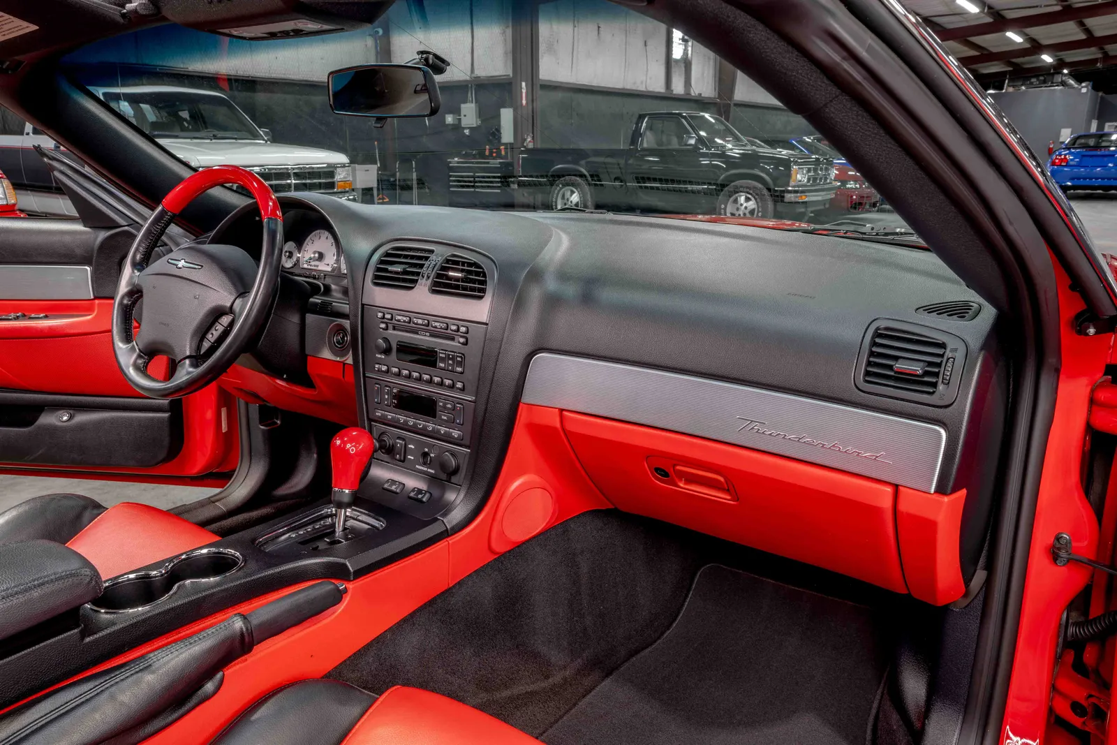 2004-Ford-Thunderbird-Colorado Red-1FAHP60A94Y109497-49.jpg